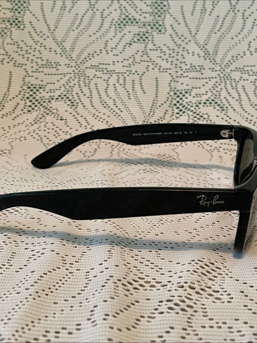 Ray-Ban Black Polarized Wayfarer-Style Men's Sunglasses